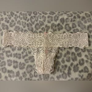 PINK Victoria’s Secret XS Cream Color Lace Thong Panty Used Condition Panties